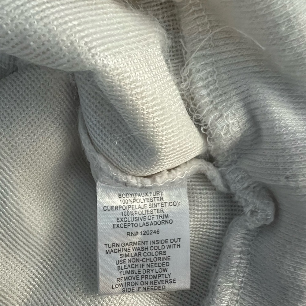 Creamy White Fluffy Sweater - Picture 4 of 4